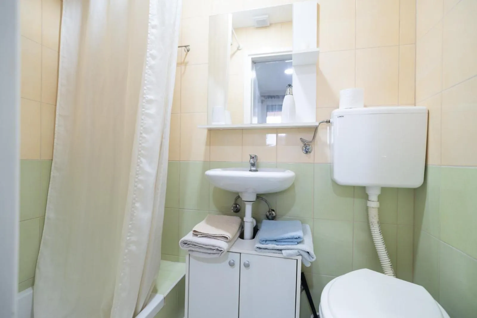 Adriatic Guest House Milic - Summer Rooms Gornji Karin Apartment