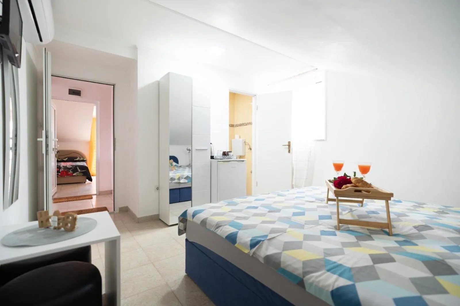 Adriatic Guest House Milic - Summer Rooms Gornji Karin 0*,  Croatia