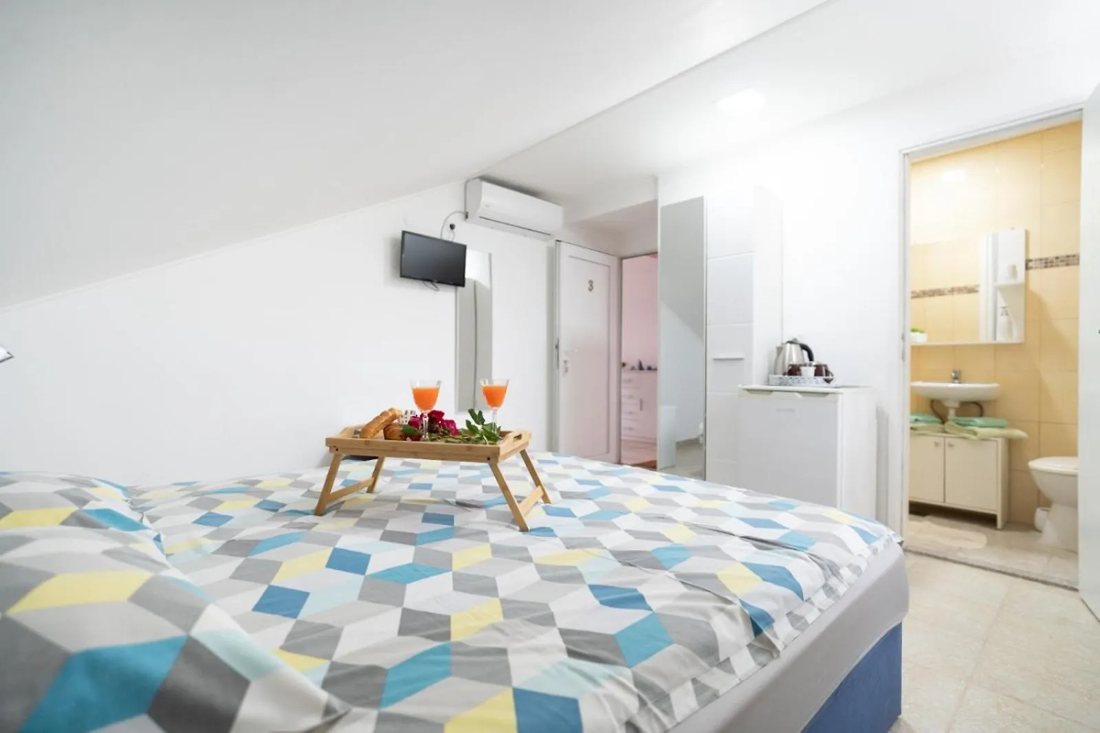 Adriatic Guest House Milic - Summer Rooms Gornji Karin Apartment