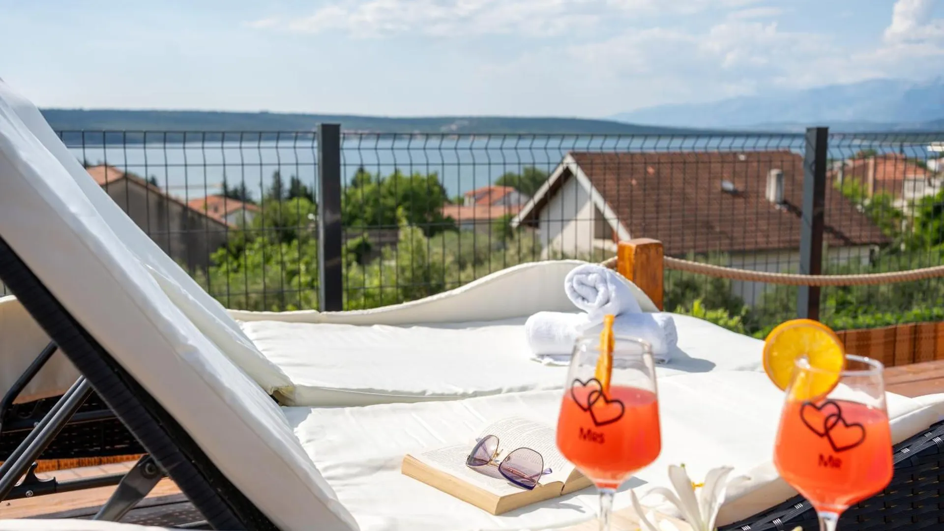 Apartment Adriatic Guest House Milic - Summer Rooms Gornji Karin