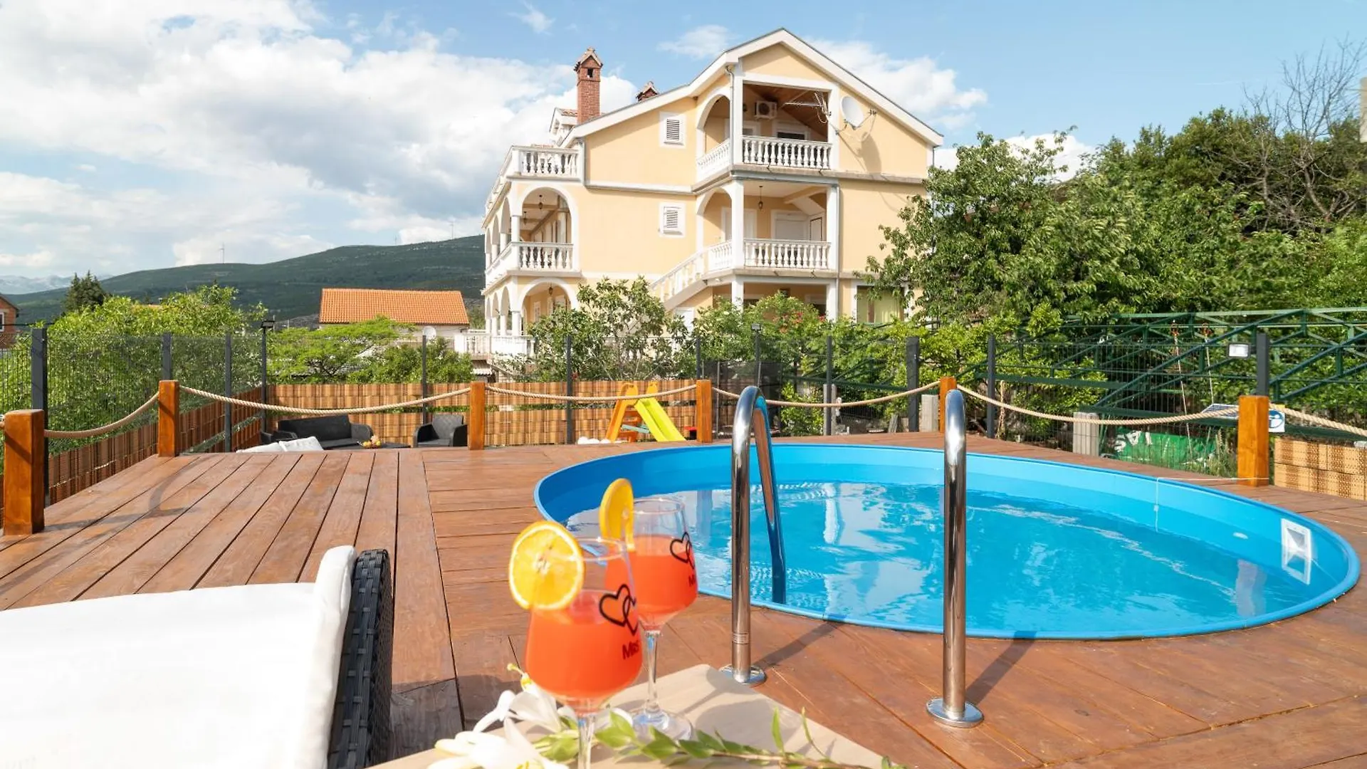 Adriatic Guest House Milic - Summer Rooms Gornji Karin