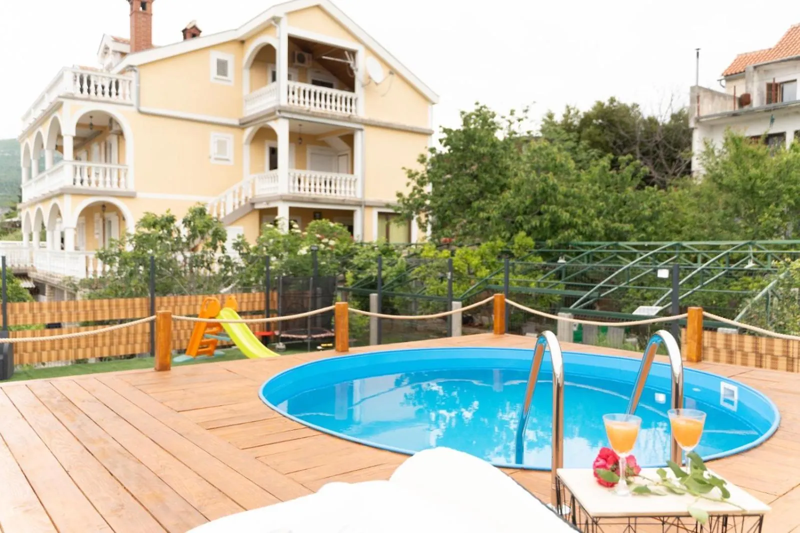 Adriatic Guest House Milic - Summer Rooms Gornji Karin
